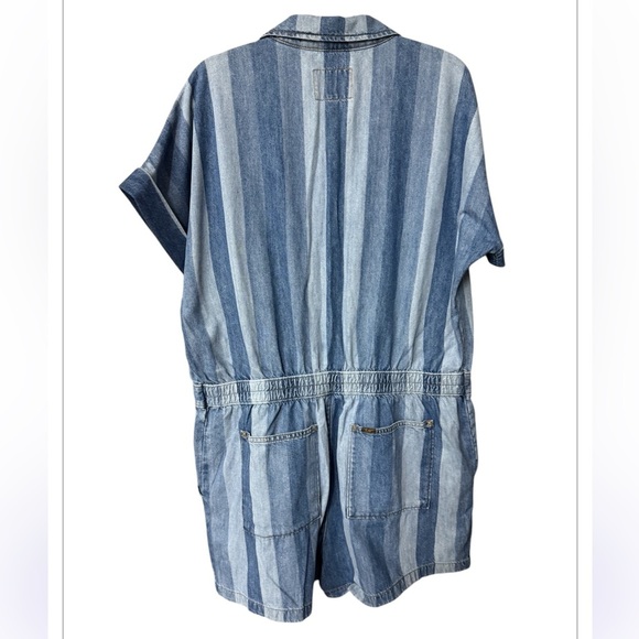 Lee Union-Alls Hits Of Blue Striped Denim Romper NWT - Picture 4 of 9